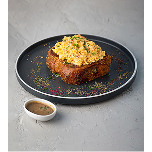 Mahyawa with Za'atar on Toast